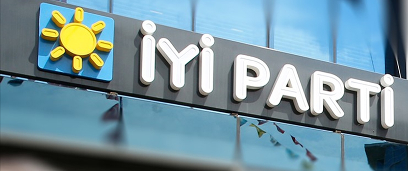İYİ Parti'den bir istifa daha!