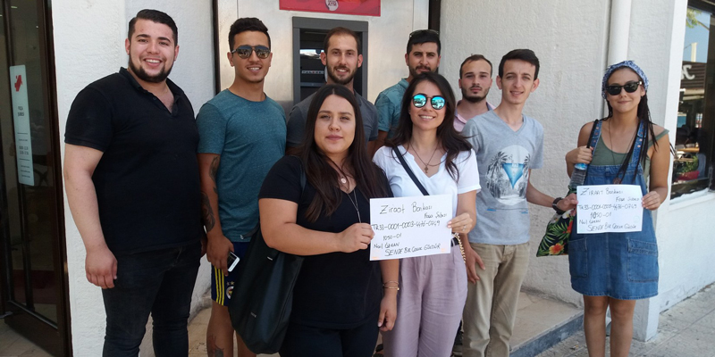 Foça'da “ Sen de bir çocuk güldür “ kampanyası başladı