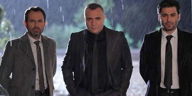 Deniz Çakır'ın ardından o isim de diziye veda etti!