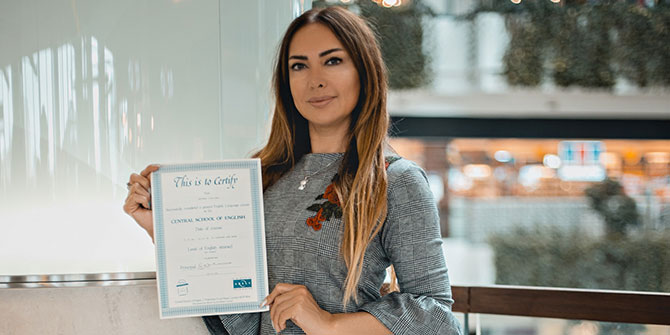 Diplomalı leydi sahnelerde