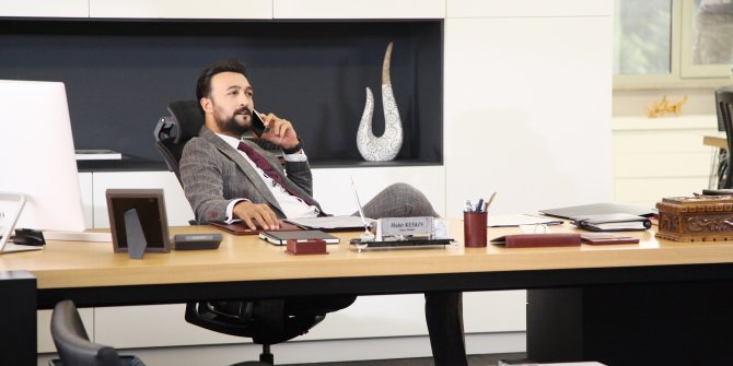 Ayhan, "Oynadığım karakter beni bile şaşırtıyor"