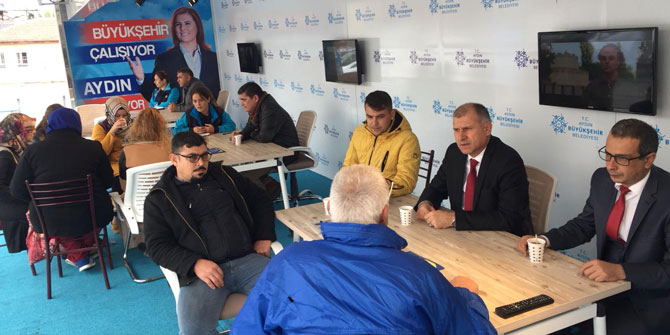 Büyükşehir bürokratları Buharkent'te vatandaşları dinledi