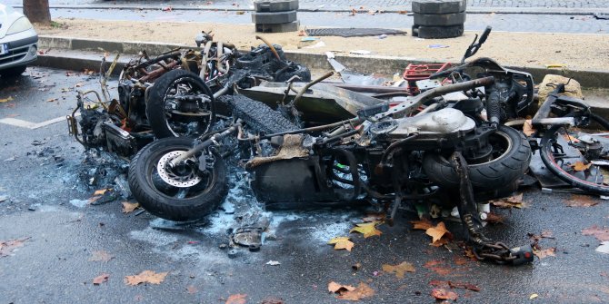 Paris’te protestonun etkileri sürüyor...