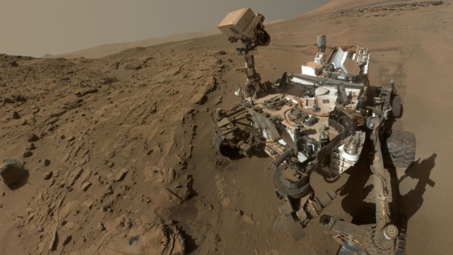 NASA Mars'taki kum tepelerini görüntüledi!