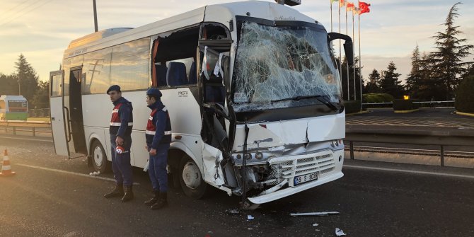İşçi servisleri çarpıştı: 24 yaralı