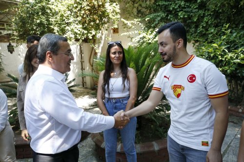 baskan-batur-iyilik-takipcileri-dernegi-uyesi-genclerle-bulustu-dernegin-iyilik-kutuphanesi-projesini-uygulayacaklarini-soyledi-1.jpeg
