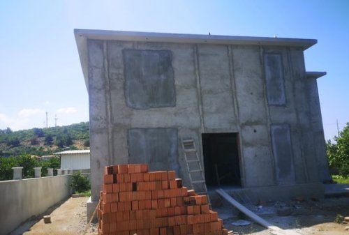 0x0-kacaga-goz-yumuyor-diye-sikayet-etti-kendi-kacak-bina-yapti-1628258316486.jpg