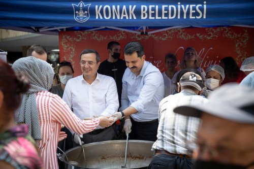 konakta-asure-bereketi-paylasildi-5.jpeg
