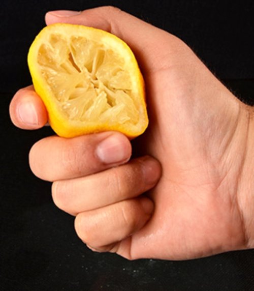 limon-ve-sicak-suyun-mucizevi-faydalari-60123-b.jpg