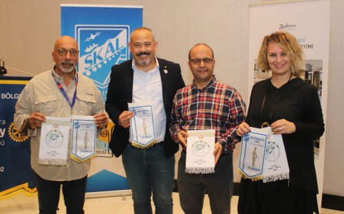 skal-saszade-cam-guney-kaydirak.jpg