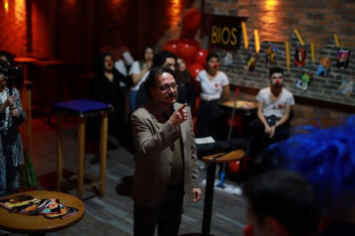 yonetmen-murat-cidamli-clown-bar-palyaco-bar.jpg