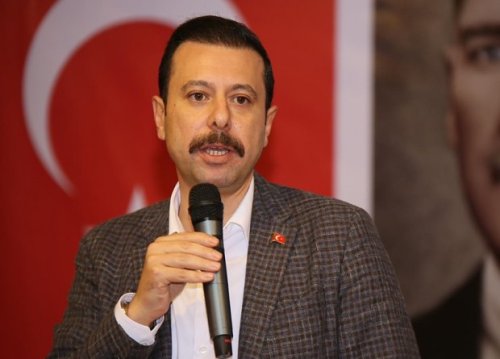 ak-partili-kaya-dan-soyer-e-hukumetin-bir-metro-tuneli-yok-yaniti-izbani-biz-yaptik-h102223-18ac1.jpg