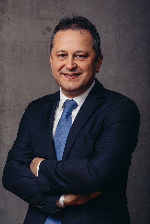 78964152.jpg