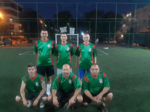 bostanlispor-babalar-gunu-kutlamasi-takim1.jpg
