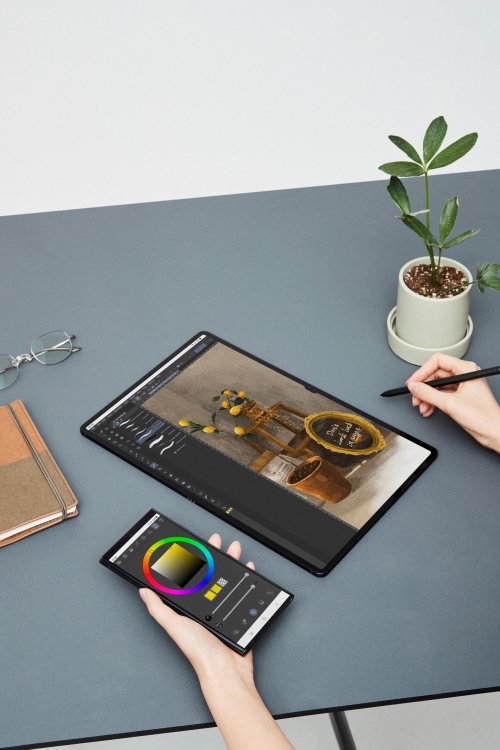1659530163-1658231362-hands-on-tab-s8-ultra-with-book-cover-keyboard-graphite-hi.jpg