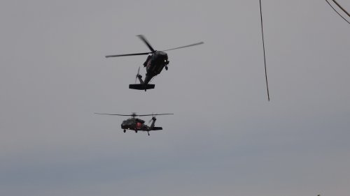 aw053510-03.jpg