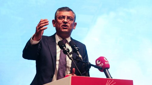 ozgur-ozel.jpg