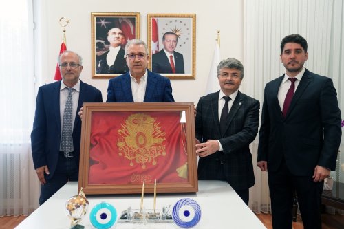 ege-universitesi-sosyal-sorumlulukta-zirvede-3.jpg