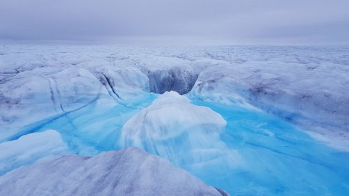 https-cdn-cnn-com-cnnnext-dam-assets-220222102020-10-greenland-ice-sheet-sea-level-rise.jpg