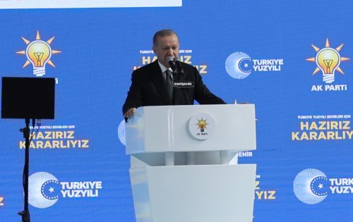aw129712-01.jpg