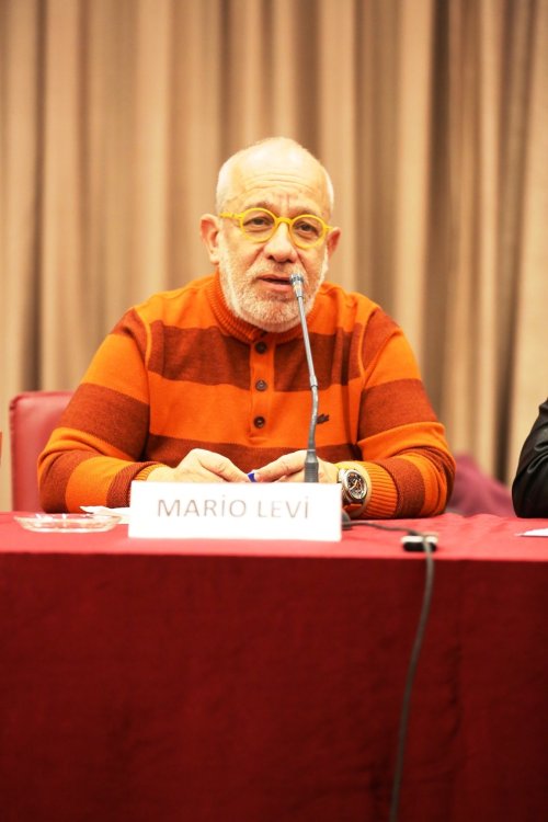 aw131672-02.jpg