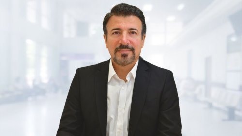 dr-ali-yurtlak-084943493.jpg