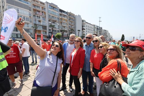 bir-gun-degil-her-gun-emegin-yaninda-olacagiz-2.jpeg