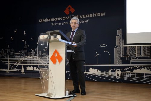 ieu-rektoru-prof-dr-yusuf-hakan-abacioglu.jpg