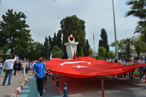 egeye-vefa-yili-senlik-yuruyusu-12.jpg