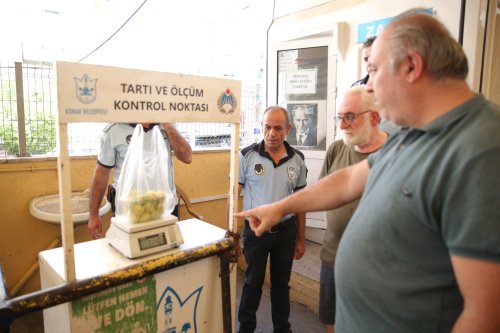konak-zabitasi-denetimlerini-hiz-kesmeden-surduruyor-14.jpeg