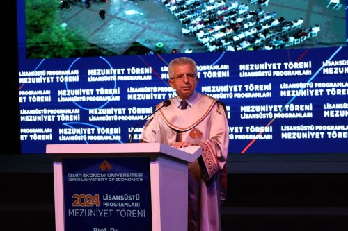 ieu-rektoru-prof-dr-yusuf-hakan-abacioglu.jpeg
