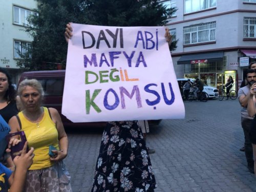 20180723221759-yeldegirmeni-kadinlar-sokakta3-1024x768.jpg