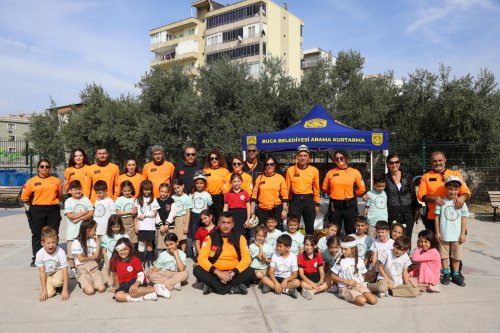 buca-belediyesi-bucakut-okul-seminer-06-1.jpeg