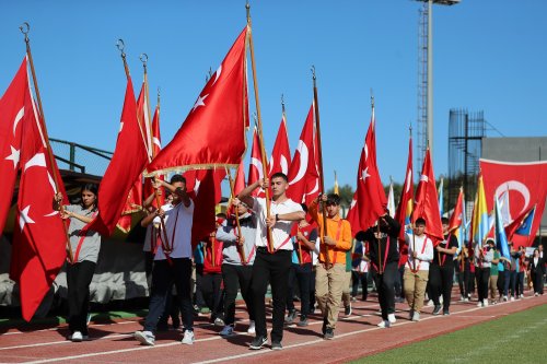 12-aliaga-cumhuriyetin-101-yilinda-ataturk-stadinda-bulustu.jpg