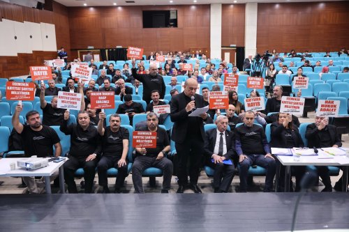 konak-belediye-meclisinden-kayyum-tepkisi-4.jpeg
