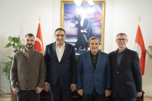 gdyzdi6xeaac-ya.jpg