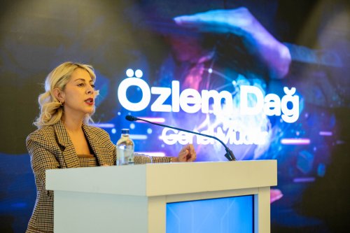 bahcesehir-koleji-genel-muduru-ozlem-dag.jpg