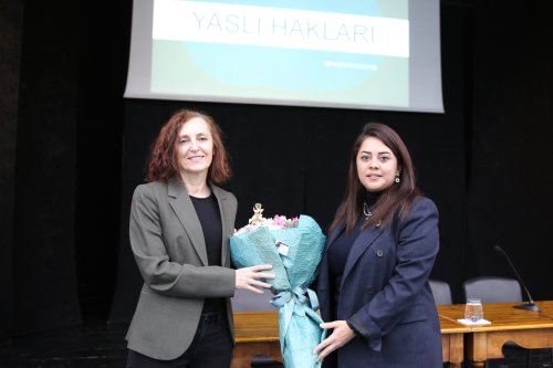 yasli-haklari-konakta-masaya-yatirildi-2.jpeg