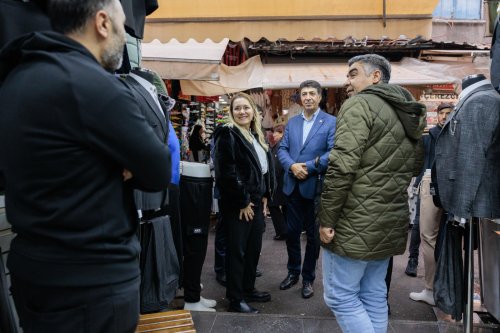 baskan-mutludan-kemeralti-esnafina-ziyaret-7.jpeg