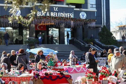 buca-belediyesi-yeni-yil-pazari-04.jpeg