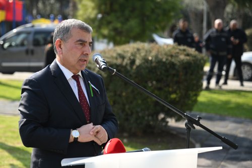 bornova-kaymakami-muzaffer-sahiner.jpg