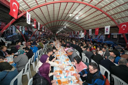 buyuksehirin-iftar-sofrasi-alaybeyde-kuruldu-5.jpeg
