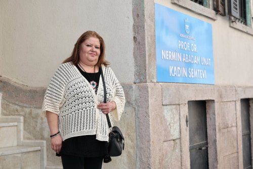 konakta-kadin-gucu-karanliktan-azmiyle-kurtuldu-1.jpeg