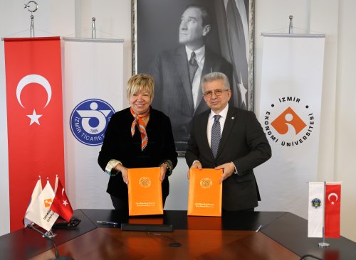 baskan-isinsu-kestelli-ve-rektor-prof-dr-yusuf-hakan-abacioglu-1.jpg