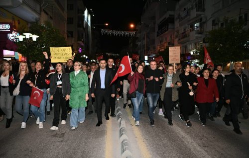 demokrasi-dayanisma-yuruyusu-3.jpeg
