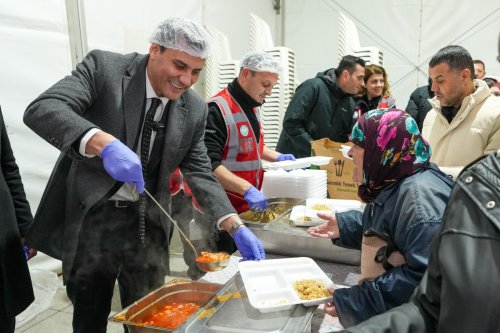 buyuksehirin-ramazan-sofralari-146-bin-800-kisiye-ulasti-14.jpeg