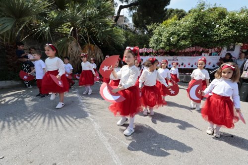 baskan-mutlu-cocuklarin-bayram-coskusuna-ortak-oldu-6.jpeg