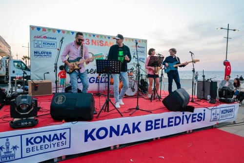 23-nisan-coskusu-konakta-doyasiya-yasandi-8.jpeg